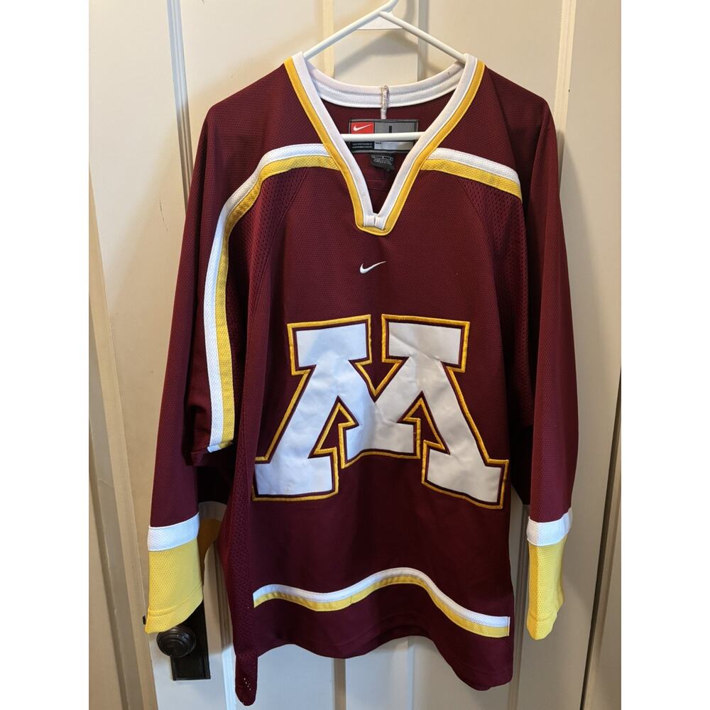 Nike Minnesota Golden Gophers Hockey Jersey Mens Large Maroon Gold Vintage NCAA